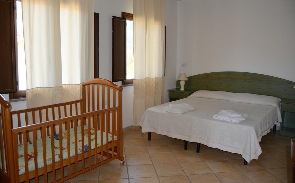 Agriturismo Rubinu Galtellì الغرفة الصورة